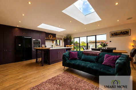 Kitchen Family Room