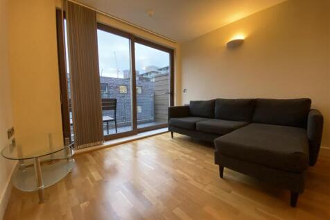 Livingroom (2).jpeg