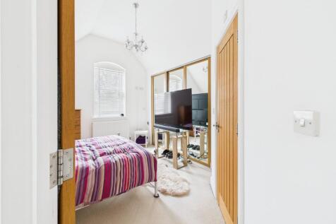 CAM05068G0-PR0013...