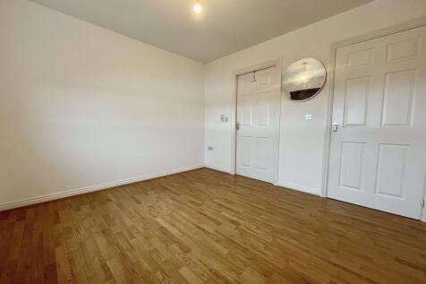 Broomhead House, Fullerton Way, Thornaby, Stockton-on-tees photo 4