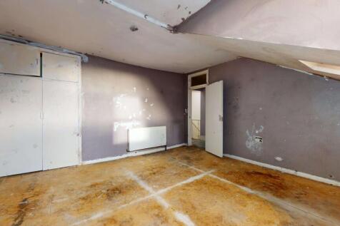 Flat D, 67 Queens Drive, Finsbury Park, London, N4 2BG