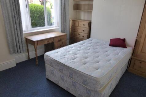 76  Cobden View Road BEDROOM 1.JPG