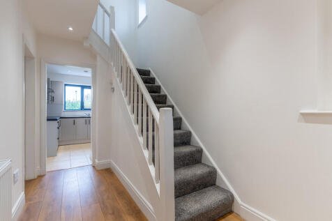 11, Manor Crescent, Knutsford photo 3