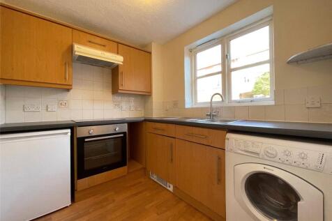 Addington Court, Horseguards, Exeter, Devon, EX4 photo 3