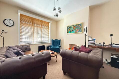 Lounge 2 - 19a