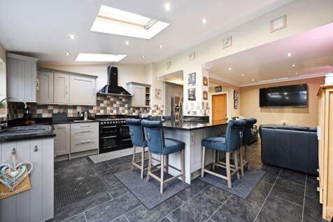 Open Plan Family Dining Kitchen 