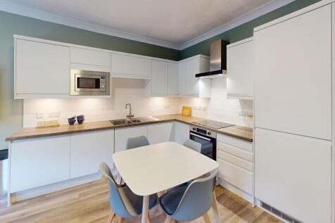 Flat 2, 1B, 18, Avenue Road TR114AZ photo 2