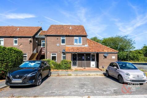 Horsham, RH12 - property photo
