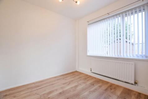 Priestley Gardens, Gateshead, NE10 photo 5