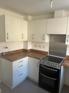 Garnetts Court, OTLEY LS21 1GD photo 3