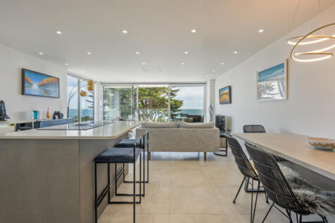 Kitchen/Living Room