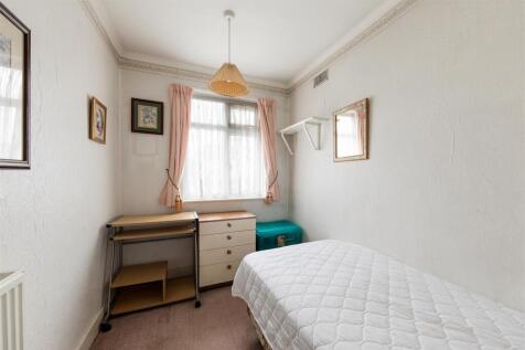 Dale View Gardens E4