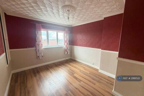 Cedar Avenue, Mexborough, S64 photo 5
