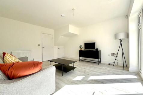 WhatsApp Image 2025-09-15 at 16.52.23_b78846ab.jpg