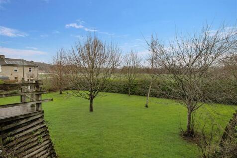 Communal Gardens.jpg