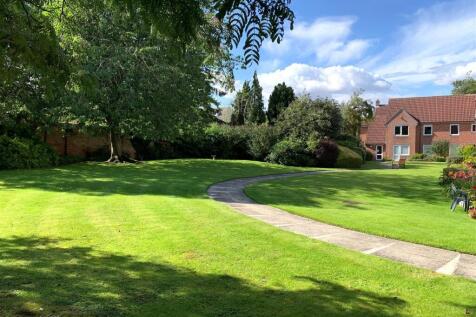 Haldenby garden 1.jpg