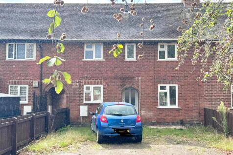 3-bed terraced on Shelthorpe Avenue, Loughborough, Leicestershire, £995/mo