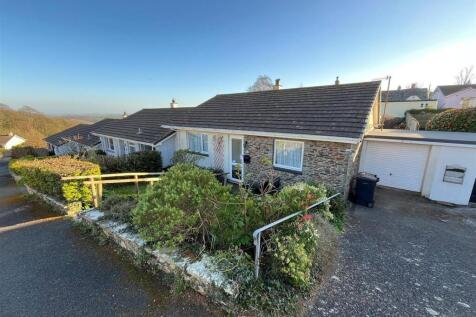 19 Glebeland Front New.jpg