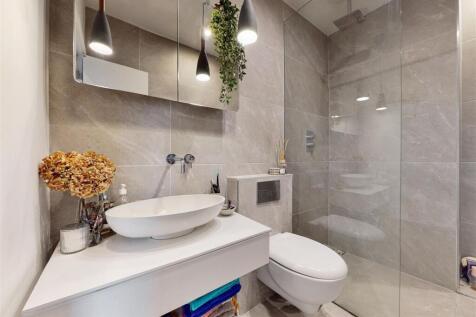 Flat 6, 192 Ladbroke Grove, Notting Hill, London, W10 5LZ
