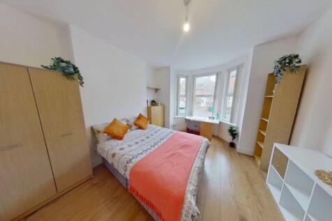 8-Midland-Avenue-Bedroom-1