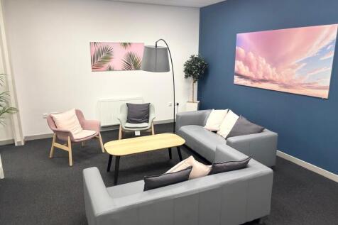 Office to rent Image 4