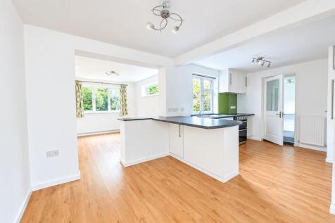Fenshurst Gardens, Long Ashton, North Somerset, BS41 photo 3