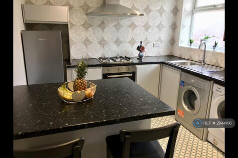 Kitchen - d/Washer, Washer, Dryer &amp; Fridge/Freezer