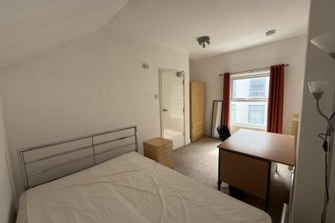 Priory Street / 4 Bedroom / Student Home / NG7 2NX photo 4