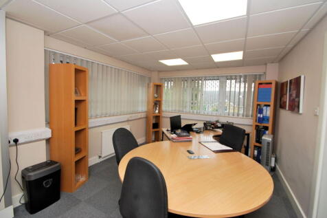 Commercial Property to rent Image 5