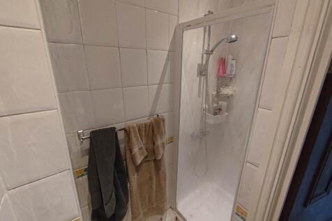 Bathroom (3)