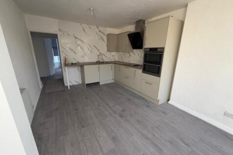 Endsleigh Gardens, Ilford, Essex, IG1 photo 4