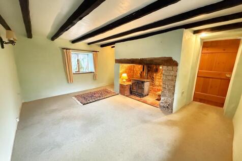 LIVING ROOM 1