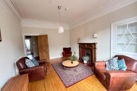 Living room 2