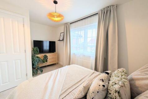 Bedroom1 view 2