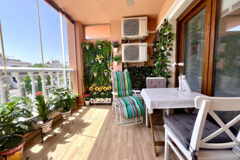 Pau 8 apartment Villamartin