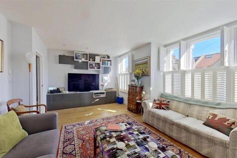 Quinton-Street-Earlsfield-SW18-10052026_174459.jpg