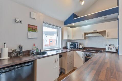 Kitchen / Lounge