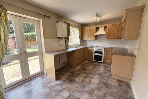 Deane Court, Stapeley, Nantwich, Cheshire, CW5 7JG photo 3