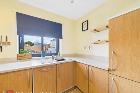 CAM05016G0-PR0106-ST