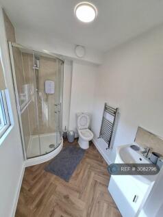 Room 6 Ensuite