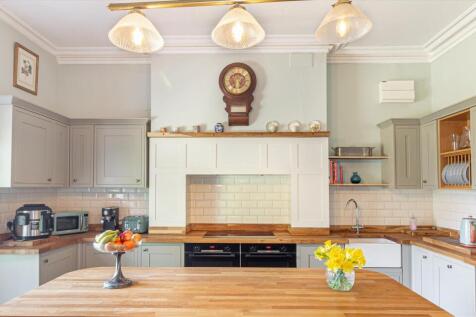 Kitchen-2.jpg