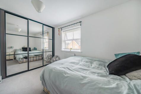 1369583-2-68f0b1f...