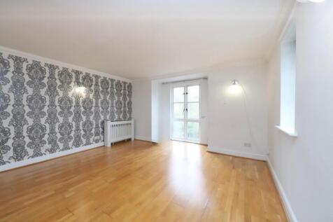 Living/Dining Area