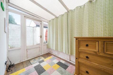 1359383-7-68d3c61b1328f