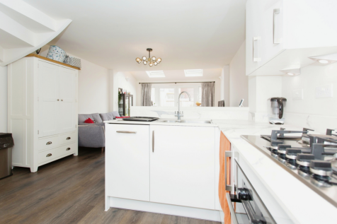 4 Bedroom House in CB2 9GA