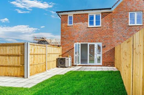 Rear garden (2).jpg