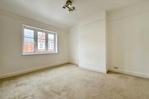 Winchester Road, Reading, Berkshire, RG2 photo 4