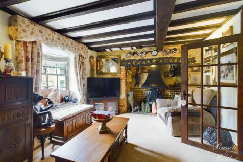 CAM02127G0-PR0167-STILL006