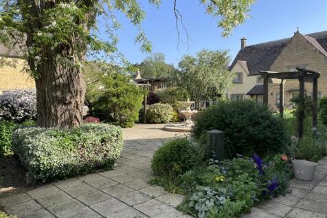 Front Terrace.JPG