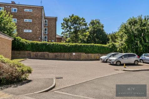 St. James Place 8 MV-9.jpg